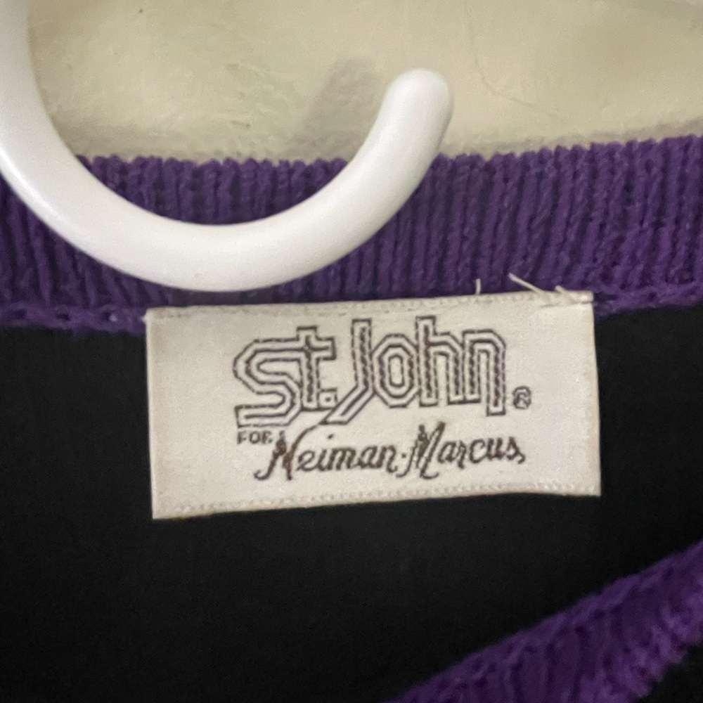 Vintage St. John Purple‎ Trim Peplum Sweater Small Old Money Shoulder Buttons - Picture 3 of 5